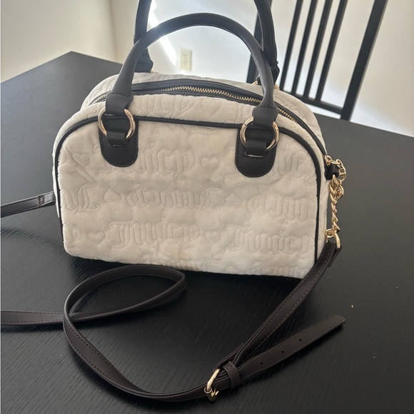 Juicy Couture White and Pink Quilted Handbag - Picture 4 of 12